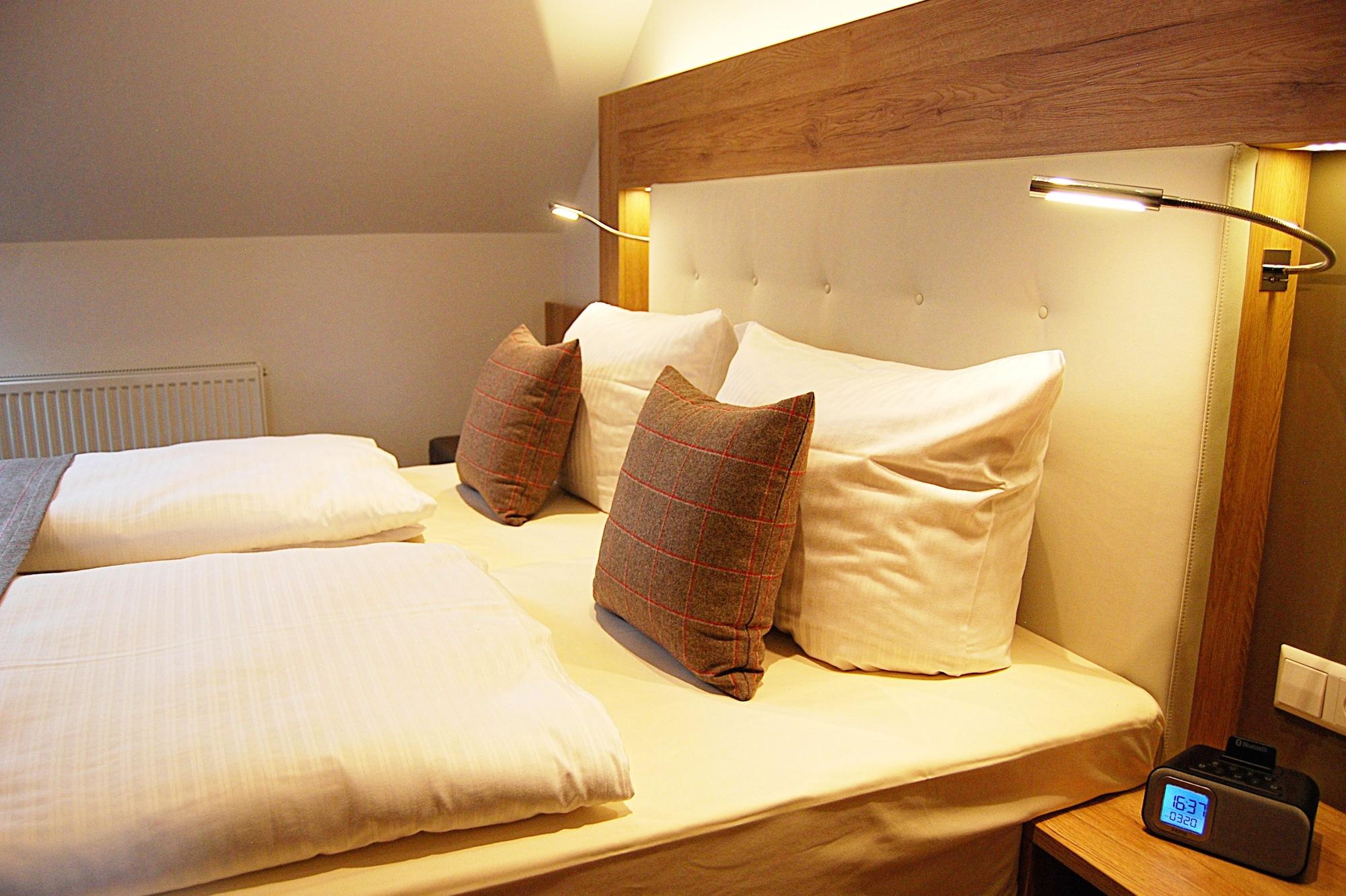 Hotel Am Martinsberg Andernach Ngoại thất bức ảnh