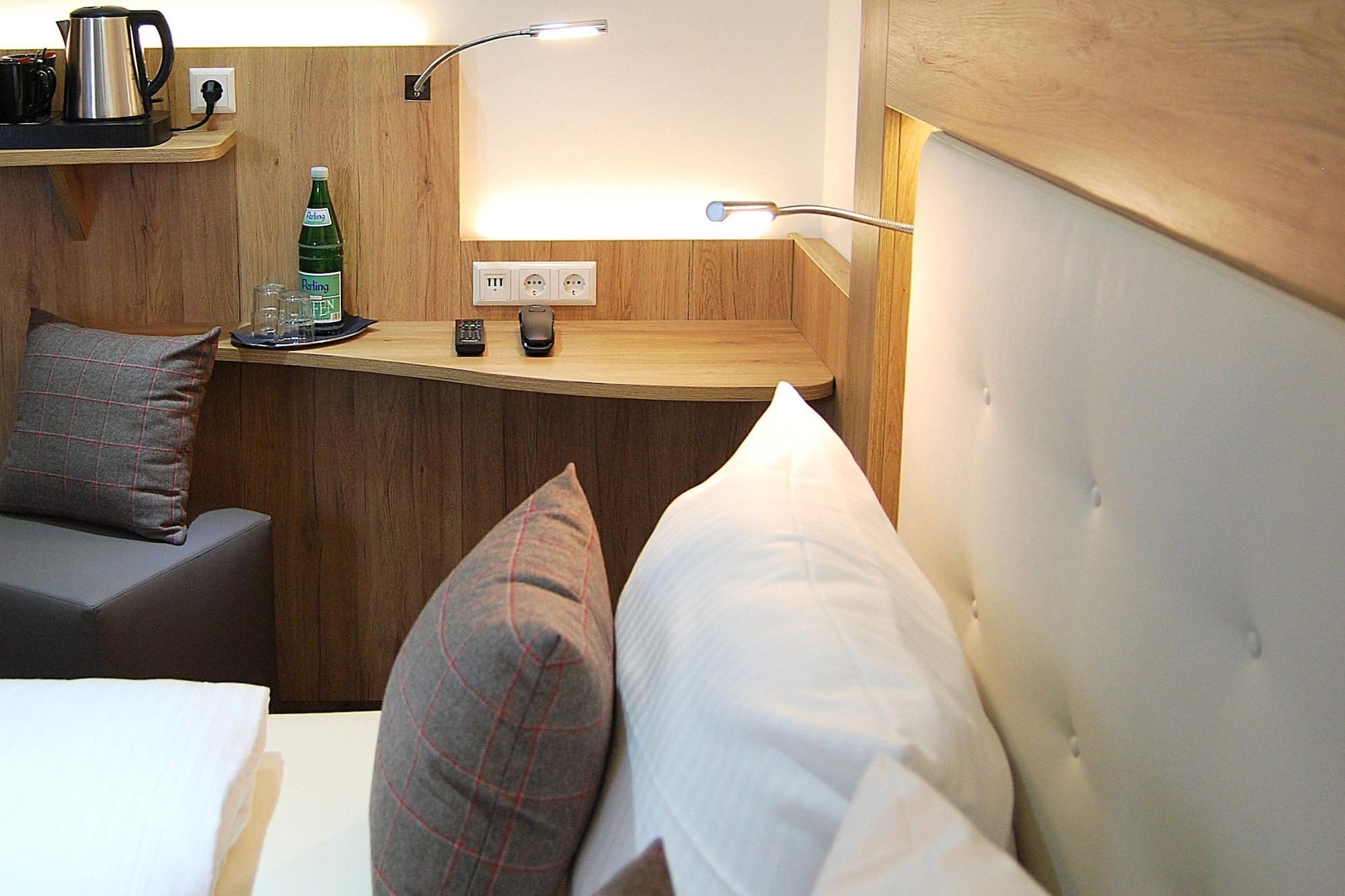 Hotel Am Martinsberg Andernach Ngoại thất bức ảnh